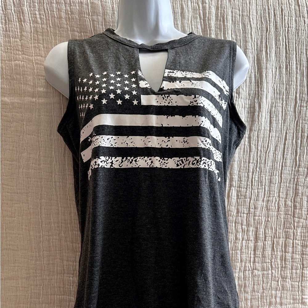 Women’s American Flag muscle Tank Size Med.